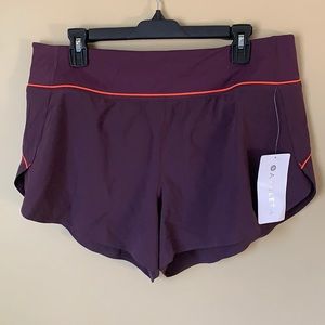 Athleta Run With It Piping Short NWT